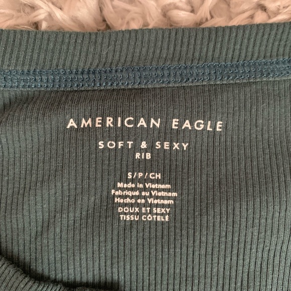 American Eagle Top Size Small - Picture 2 of 5